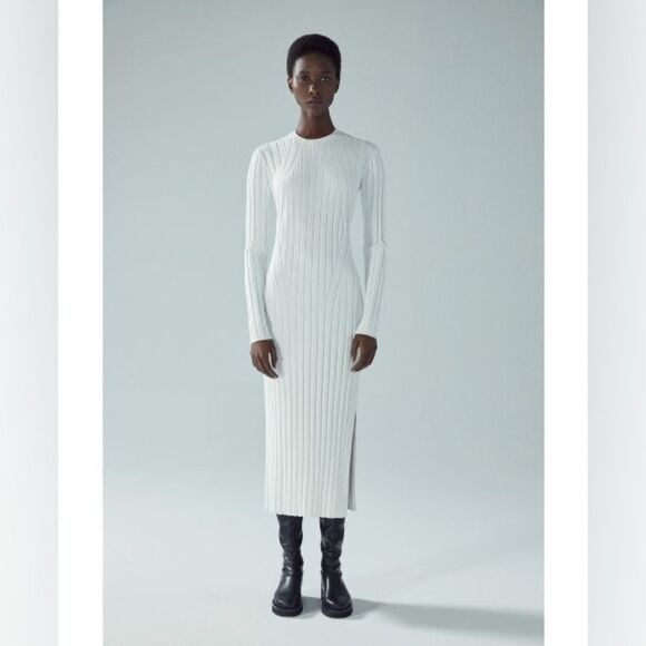 ✨NWT✨ - FRAME ribbed sweater dress in offwhite, size XL $498 RUNS SMALL!! - Picture 1 of 16